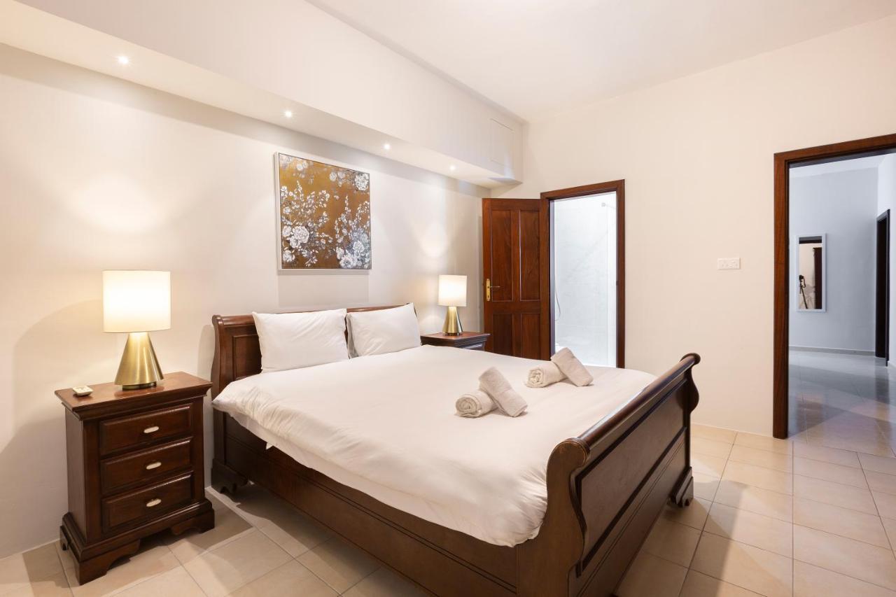 Sliema Central Apartment Just Minutes From The Beach By Jl Extérieur photo
