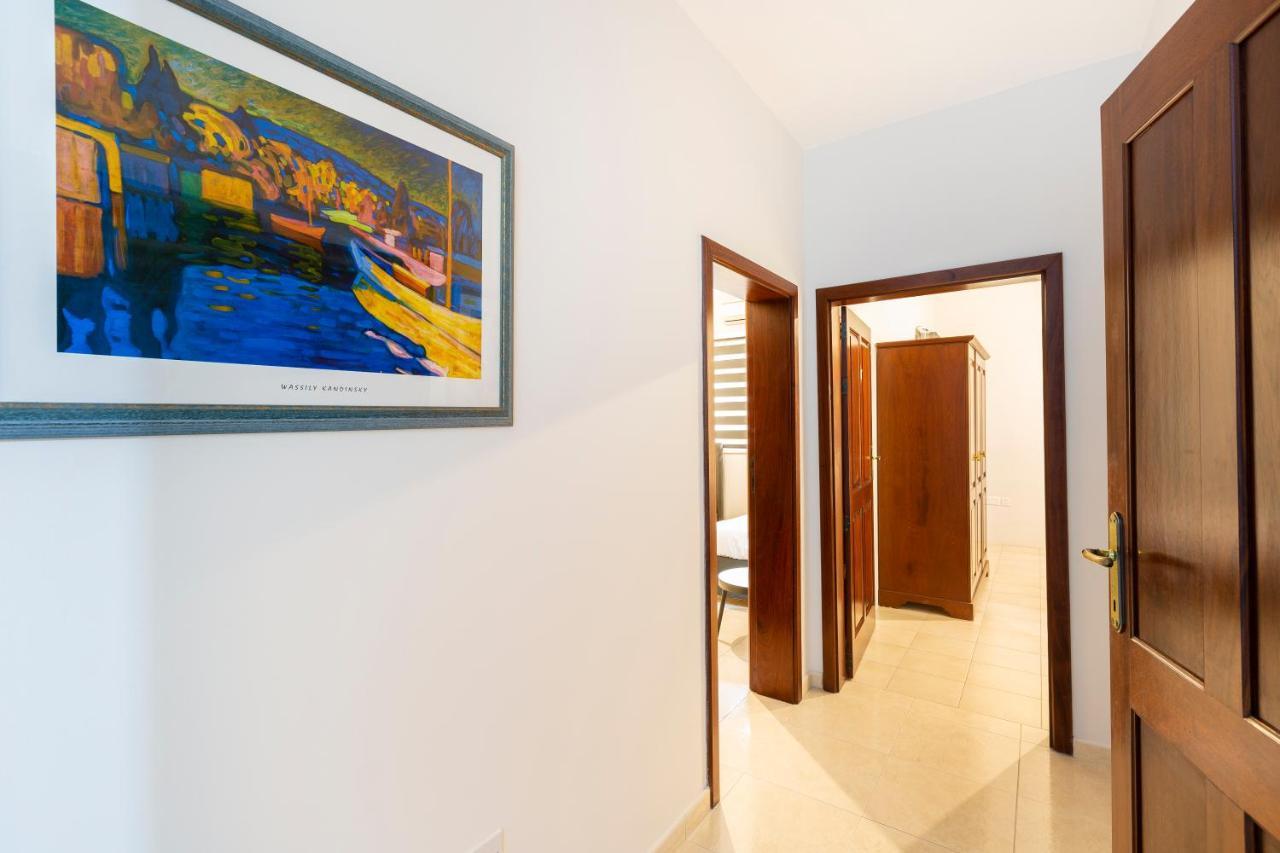 Sliema Central Apartment Just Minutes From The Beach By Jl Extérieur photo