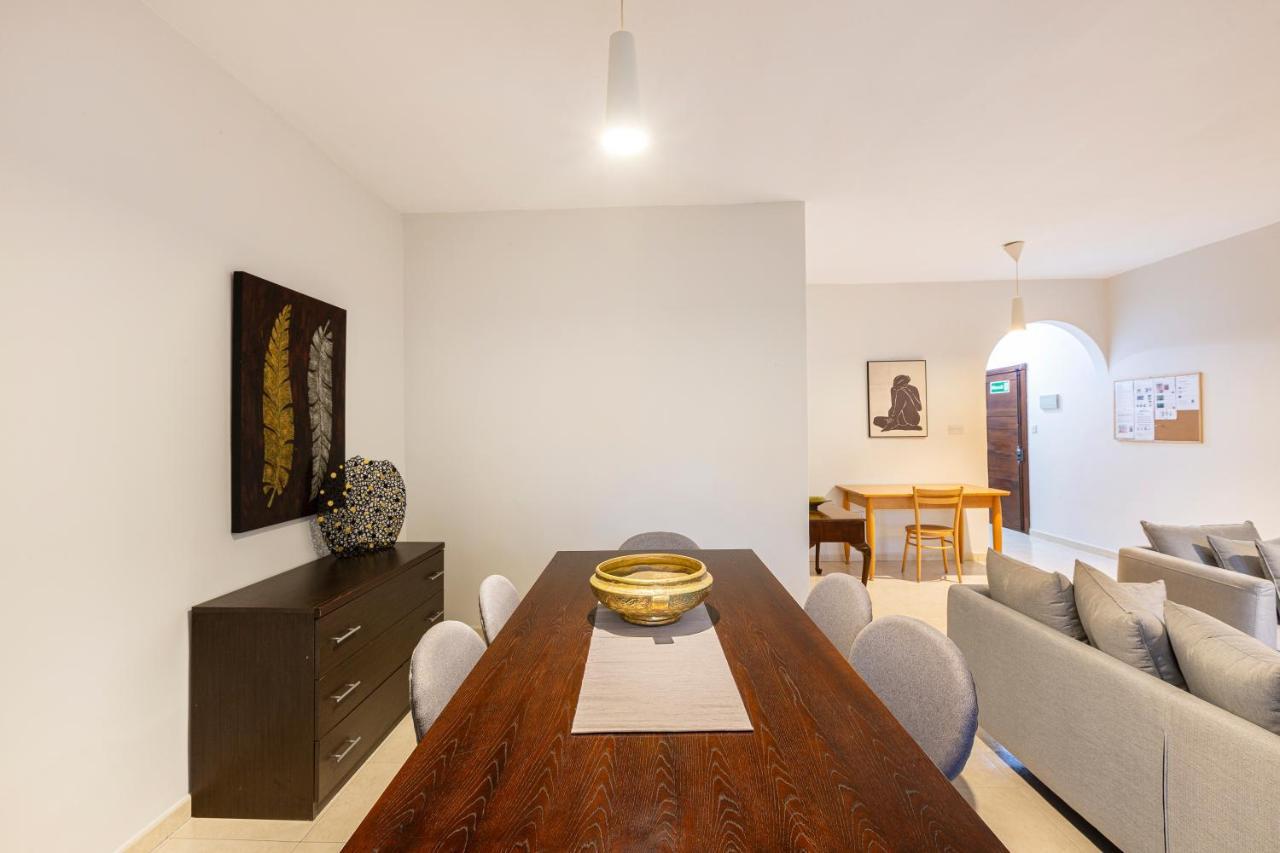 Sliema Central Apartment Just Minutes From The Beach By Jl Extérieur photo